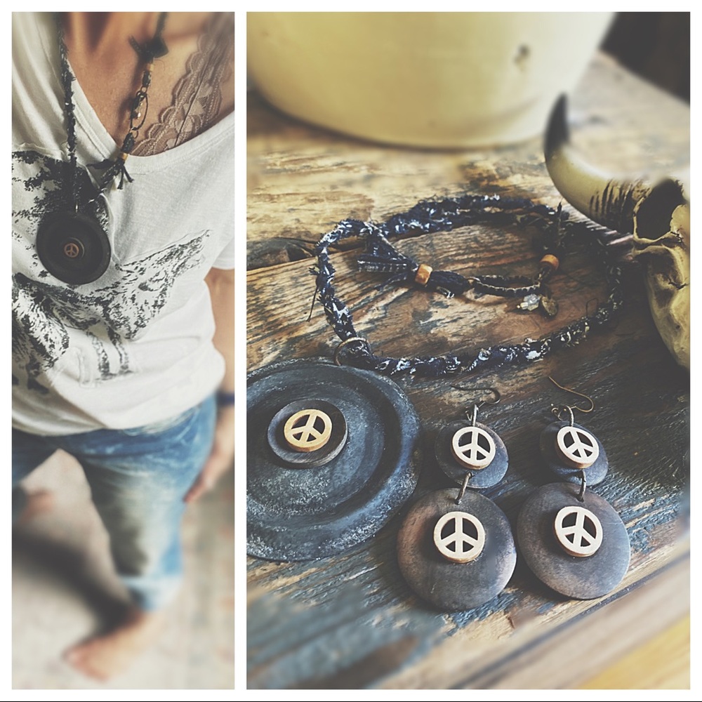 Keep The Peace Necklace & Earrings ☮️ - Picture 5 of 16